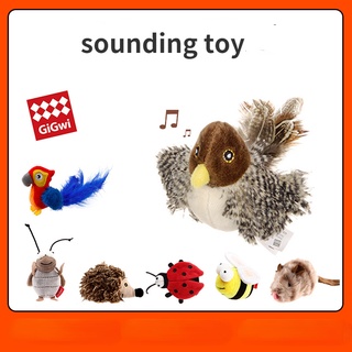 ภาพขนาดย่อของภาพหน้าปกสินค้าGiGwi ของเล่นแมว dazzling prey series sound toy touch sensing cricket bird hedgehog parrot จากร้าน popshop2021 บน Shopee