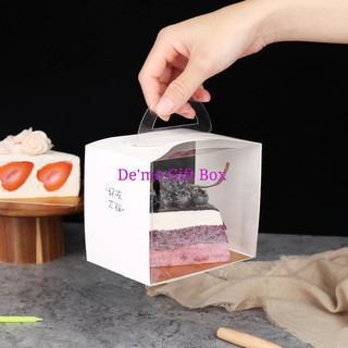 Deme Gift Box  🚩🚩ใครที่รักความน่ารักสดใสไม่ควรพลาดค่ะ เป็นกล่องคัพเค้กสวย ลอกฟิล์มด้านนอกออก จุๆได้🥰👈👈