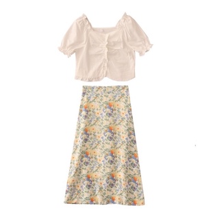 (พร้อมส่ง)🌿white shirt + green floral skirt set🌿 เสื้อครอปผ้าฝ้ายสีขาวมาพร้อมกับกระโปรงยาวลายดอก (ไม่ขายแยก)