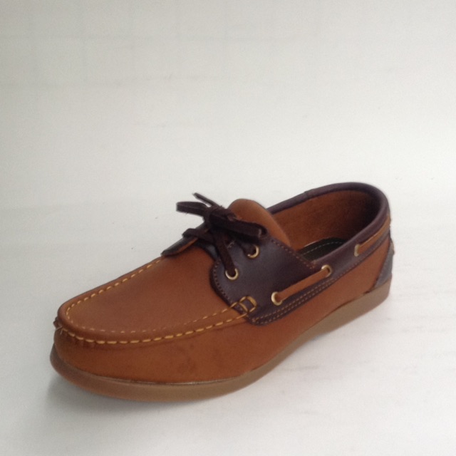 boat-shoe-caramel-colour