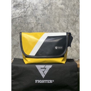 Fighter กระเป๋าสะพายข้าง(ของแท้พร้อมส่J) เหลืองดำ