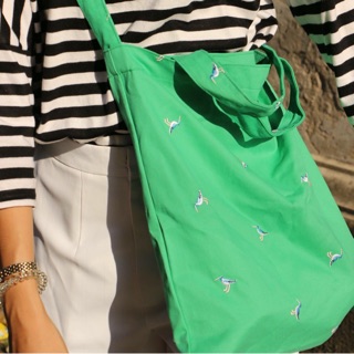 bird embroided green tote