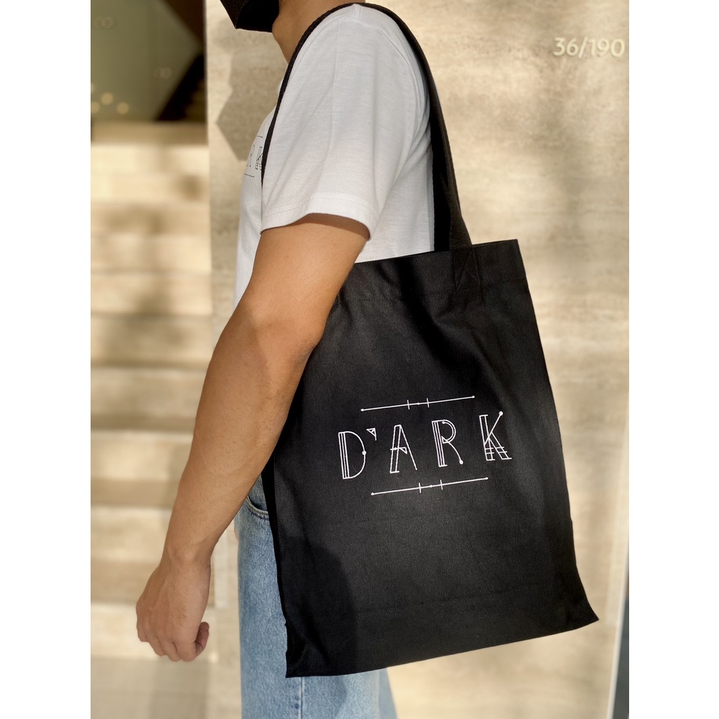 dark-tote-bag-กระเป๋าผ้าดาร์ก