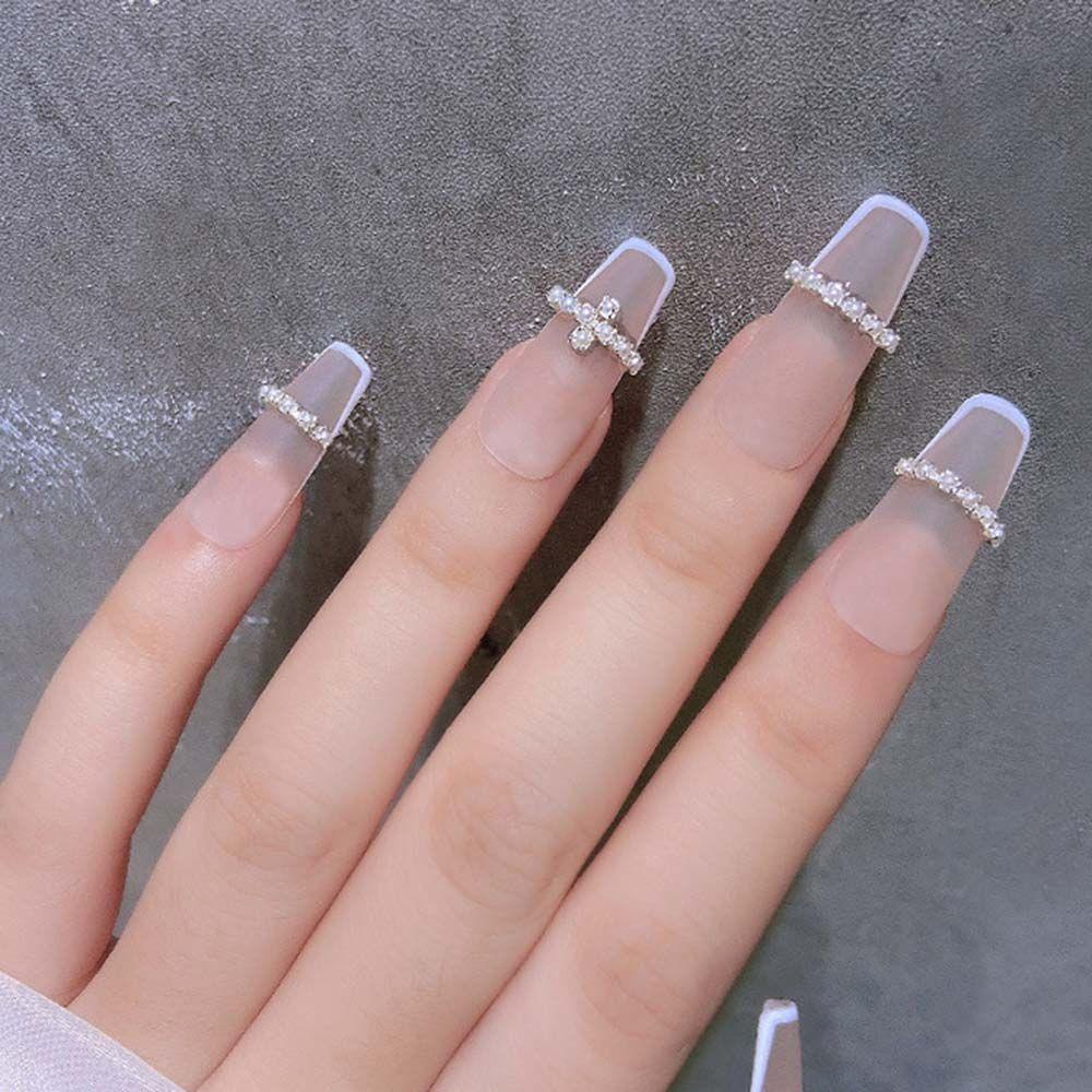 daiga-japanese-style-claw-diamond-chain-super-flashing-diy-nail-decoration-chain-nail-art-rhinestone-pearl-diamond-ornaments-manicure-accessories-light-luxury-metal-3d-nail-art-decorations