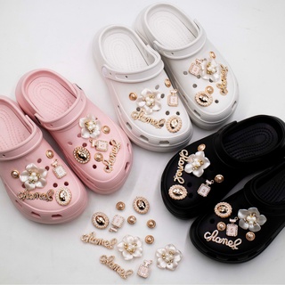 กระดุม รูปดอกไม้ DIY สําหรับตกแต่งรองเท้า Crocs Jibbitz