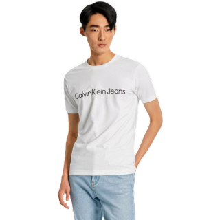 โปรโมชั่น : Calvin Klein เสื้อยืดผู้ชาย ทรง Slim สีขาว รุ่น J320766 YAF Organic Cotton Institutional Logo