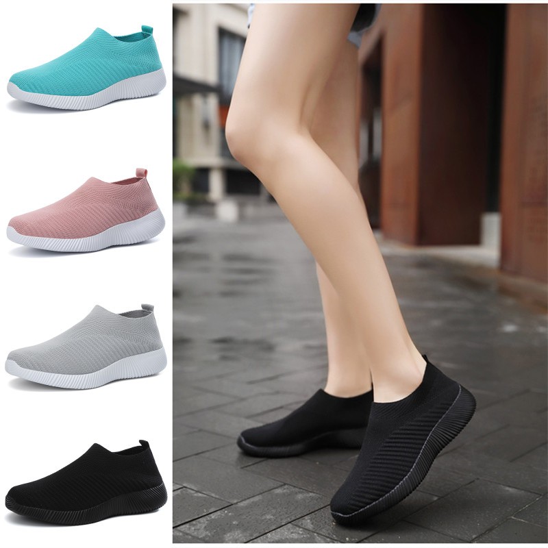 ภาพหน้าปกสินค้ารองเท้ากีฬา รองเท้าผ้าใบ พื้นนิ่ม ยืดหยุ่น สวมใส่สบาย สีดํา แฟชั่นสําหรับผู้หญิง รองเท้าผ้าใบผู้หญิง จากร้าน quanzhoulizu123.th บน Shopee