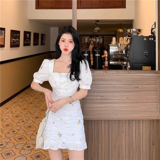 🔥ขายร้อนล่าสุด ย้อนยุคฝรั่งเศสสาวปักลายดอกไม้แขนพัฟคอเหลี่ยมเอวบางเฉียบถุงหางปลาชุดสะโพกหญิงกระโปรงสั้น