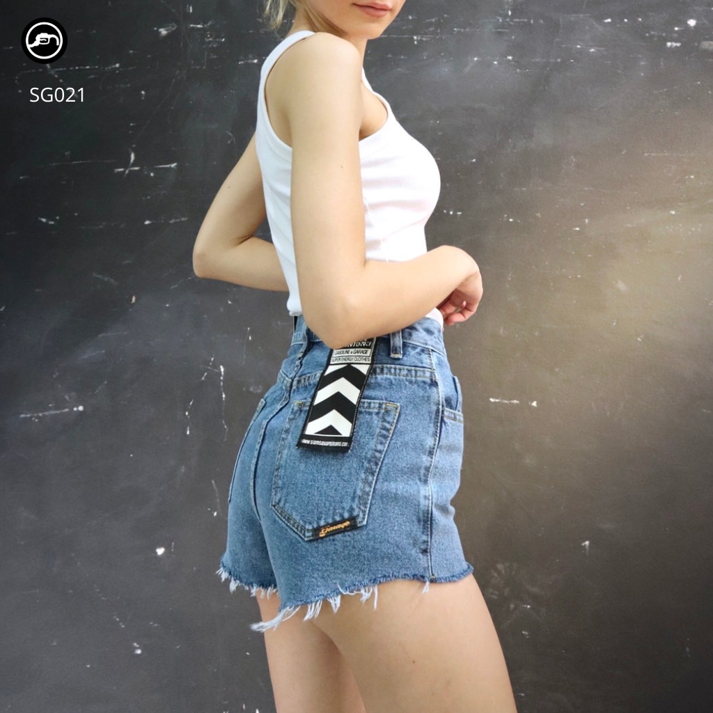 ภาพหน้าปกสินค้าSG021 กางเกงยีนส์ ขาสั้น ผู้หญิง Lady Denim Shorts (Gasoline & Garage) ปั๊มน้ำมันแก๊สโซลีน (SG)
