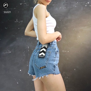 ภาพขนาดย่อของสินค้าSG021 กางเกงยีนส์ ขาสั้น ผู้หญิง Lady Denim Shorts (Gasoline & Garage) ปั๊มน้ำมันแก๊สโซลีน (SG)