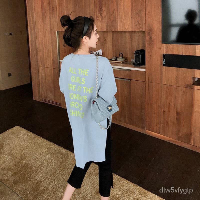 สุทธิสีแดงแฟชั่นลำลองอารมณ์เทพธิดาแขนสั้นสูงtเสื้อยืดสูทผู้หญิงสองชิ้น