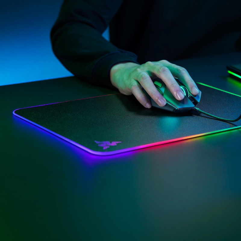แผ่นรองเม้าส์ Razer Firefly V2 Hard Edition Luminous RGB Symphony USB ...