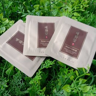 ขนาดทดลอง ครีมบำรุงผิวหน้า YEHWADAM HEAVEN GRADE GINSENG REJUVENATING CREAM