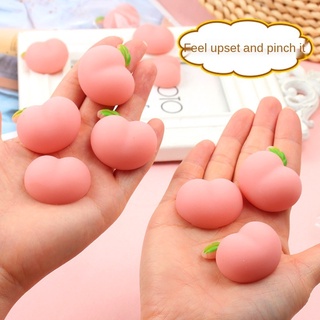 ภาพหน้าปกสินค้าSuper cute round peach TPR soft rubber breathable cute little ass fidget toys squishy stress reliever toys kawaii squeeze ที่เกี่ยวข้อง