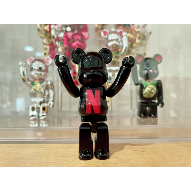 ของแท้-berbrick-series-43-top-secret-netflix-bearbrick