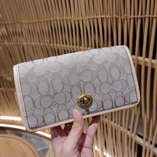 📮ส่งฟรี‼️ COACH C3824 FOLDOVER CROSSBODY CLUTCH IN SIGNATURE JACQUARD