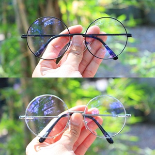 ภาพขนาดย่อของสินค้าแว่นกรองแสง แว่นสายตา แว่นแฟชั่น ทรงกลม มี 2 สี ขอบดำ ขอบเงิน