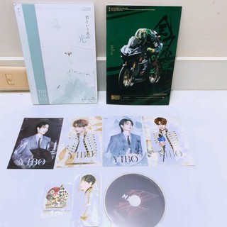 [พร้อมส่ง แบ่งขาย] อี้ป๋อ photobook ฟตบ. บ้าน 海盐焦糖·王一博 THE 1st PHOTOBOOK 《君という名の光》拍前请看宝贝详情 หวังอี้ป๋อ wangyibo