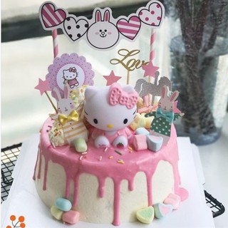 ภาพหน้าปกสินค้าตุ๊กตาการ์ตูน Hello Kitty ตุ๊กตาตกแต่งเค้กสีชมพูสีแดงของขวัญวันเกิดของเล่น ซึ่งคุณอาจชอบราคาและรีวิวของสินค้านี้