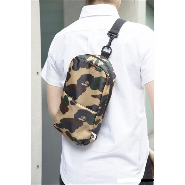 ภาพหน้าปกสินค้าA BATHING APE 2015 SUMMER COLLECTION กระเป๋าเป้สะพาย กระเป๋าคาดอก กระเป๋าลายพราง BAPE ABATHING APE กระเป๋าเป้