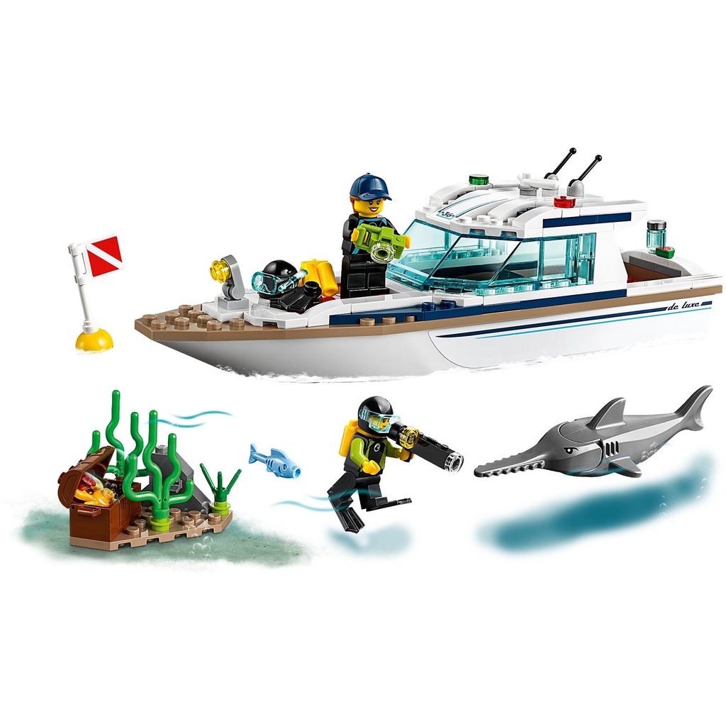 lego-60221-city-diving-yacht