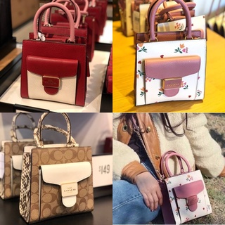 COACH Mini Pepper Crossbody มีหลายสีให้เลือกค่ะ