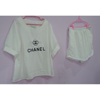 ชุดเซ็ทเสื้อ+กางเกงขาสั้นสาวอวบ เสื้อปักCHANEL แขนตุ๊กตา กางเกงขาสั้นบาบี้ เอวยางยืดรอบตัว มีกระเป๋าทั้งสองข้าง สวยมาก