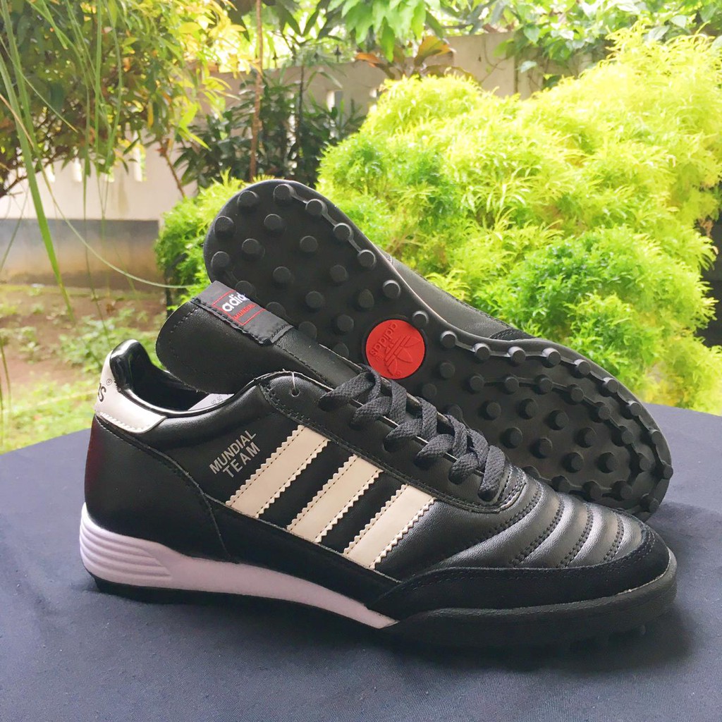 Adidas Futsal Shoes Copa Mundial รองเท้าผ้าใบลําลองสีขาว-ดํา | Shopee  Thailand