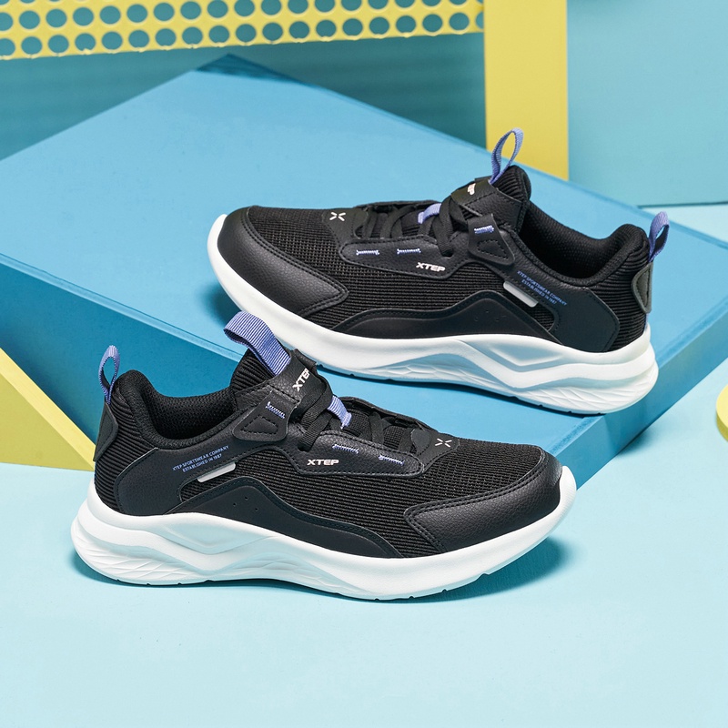 Xtep Women Running shoes รองเท้าผ้าใบลำลอง Travel shoes — รองเท้ากีฬา แบรนด์ Xtep ของแท้ 100% เช็คราคาจาก Shopee Lazada - รูปที่ 1