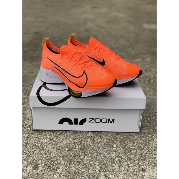 รองเท้า-ผ้าใบ-nike-air-zoom-tempo-next-มีของผู้ชาย-free