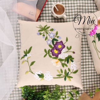ชุดปักหมอนรับแขก มีสะดึง (ไม่รวมหมอน) Cushion cover DIY Kit Hand Embroidery Floral Linen Cushion Cover 42×42cm.