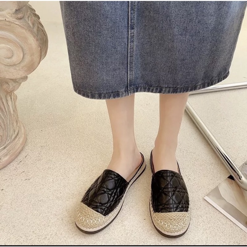 ภาพหน้าปกสินค้าพร้อมส่ง ️‍ รองเท้าเปิดส้นงานหนัง(+เพิ่ม1ไซด์)งานนำเข้าจากเกาหลี.รหัส010 จากร้าน onin_shoes บน Shopee
