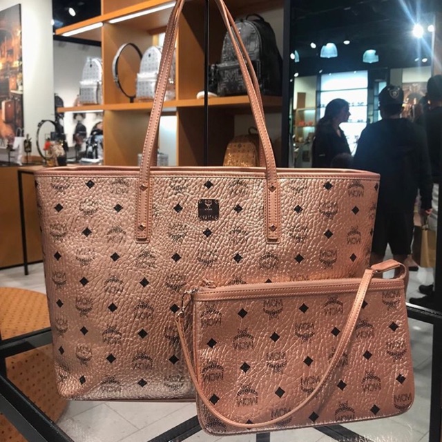 MCM Champagne Gold Medium Zip Tote Shopee Thailand