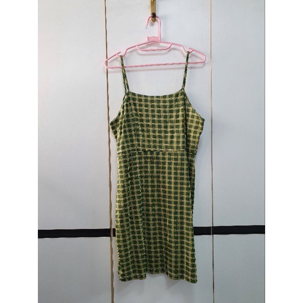 2nd-dress-ลายสก๊อต-สายเดี่ยว-โทนสีเขียว
