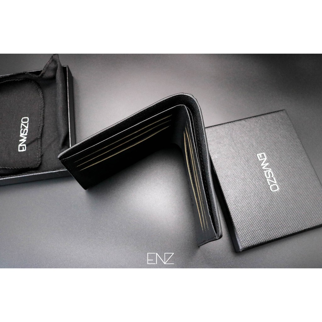 enviszo-bi-fold-wallet-หนังแท้แบบ-saffiano-collection-กระเป๋าเงินสี่เหลี่ยมสุดคลาสสิก