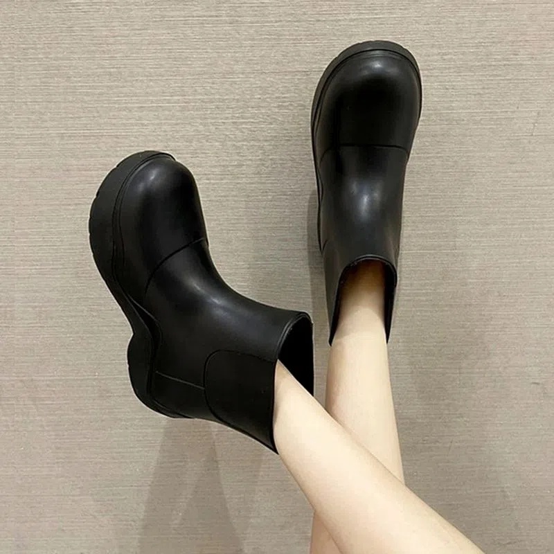 ภาพสินค้าขายใหญ่ Mona รองเท้าบูทกันฝนแฟชั่น รองเท้าบูท รองเท้าบูทกันฝน รองเท้าบูทกันน้ํา ฟิบฟอบรองเท้าผู้หญิง รองเท้าแตะ จากร้าน m5r837d5ou บน Shopee ภาพที่ 5