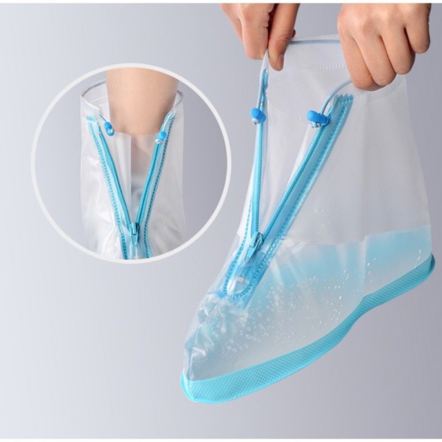 ภาพหน้าปกสินค้าที่หุ้มรองเท้า กันน้ำ สำหรับผู้ใหญ่ Waterproof shoe cover for adultsรองเท้ากันน้ำ