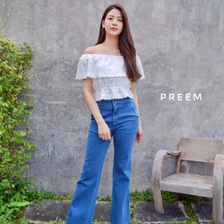 พร้อมส่ง📨 เสื้อลูกไม้ปาดไหล่ ผ้าคอตตอนฉลุลาย  บอกเลย ผ้าสวย งานดี ใส่ง่าย mix ได้เยอะ ใส่ได้บ่อย ไม่ร้อน  เชิงชายลูกไม้