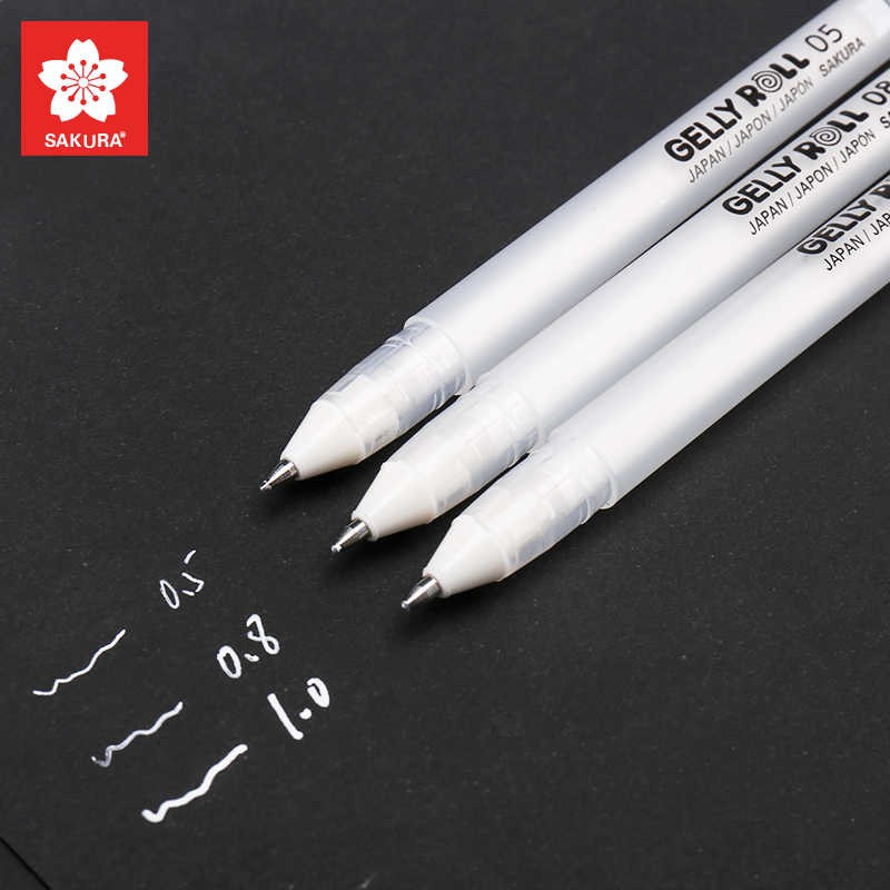 ภาพหน้าปกสินค้าSakura Gelly Roll Classic white pen ปากกาหมึกสีขาว สำหรับเขียนบนกระดาษ จากร้าน noppalimt บน Shopee