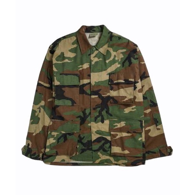 ภาพหน้าปกสินค้าเสื้อทหารอเมริกา (Woodland) USA Army Shirt มือสองสภาพดี M81 จากร้าน army_clothing_th บน Shopee