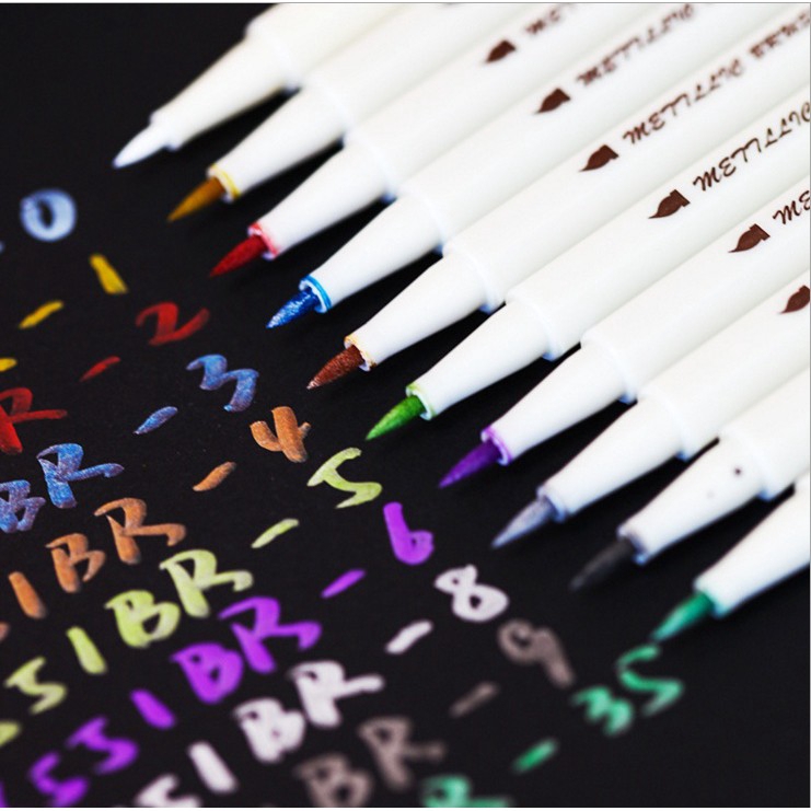 ภาพหน้าปกสินค้าปากกามาร์กเกอร์ สีเมทัลลิก 10 สีให้เลือก