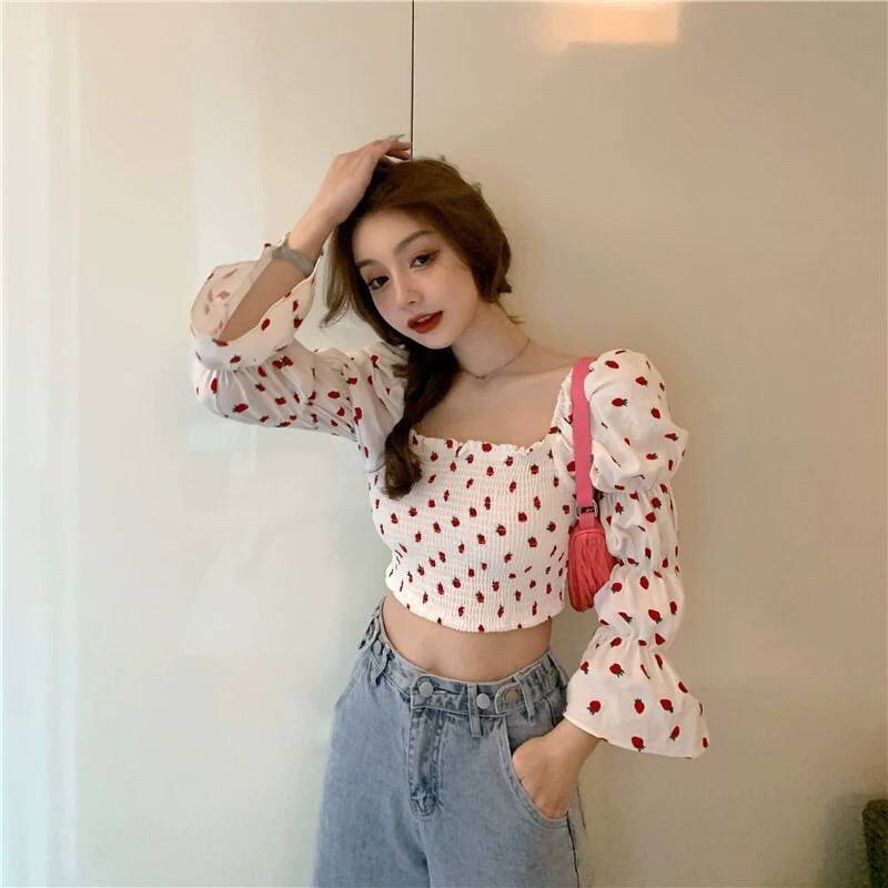 jy511-เสื้อครอปผ้าฝ้ายพิมพ์ลายstarwberry-สม็อกรอบอก-ใส่แล้วน่ารักมากกกกก-มีสีเดียวนะคะ