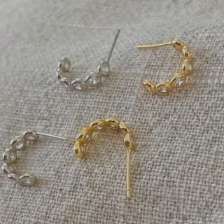 A.piece  *Last chance to buy**A.piece ต่างหูเงินแท้ [all silver 925] Glass Hoops Earrings