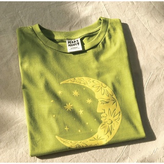 New👕Moony T-shirt #เสื้อยืดสีเขียว #สกรีนลายพระจันทร์ #tshirt #เสื้อเขียว #เสื้อยืด