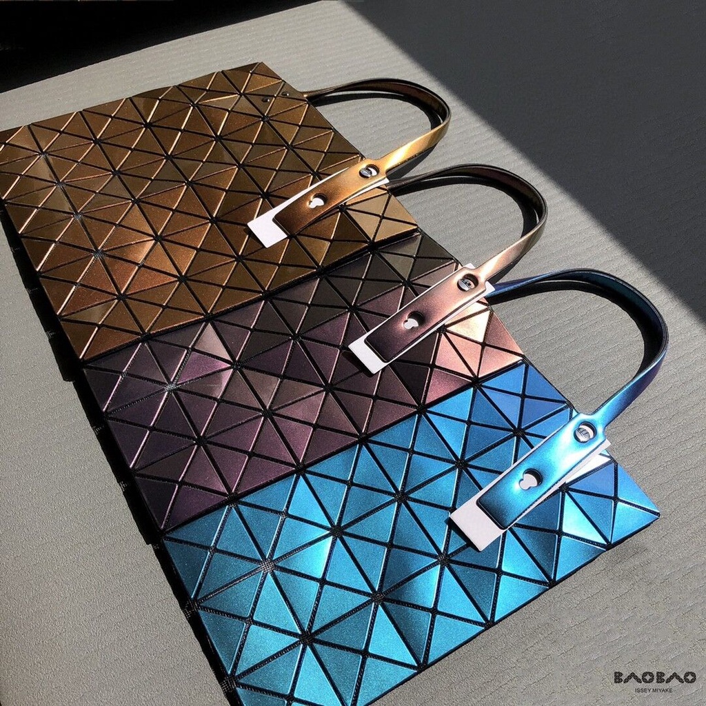 issey-miyake-baobao-ไฟเมทัลลิก-กระเป๋าถือ-6-ช่อง