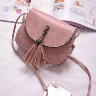 Crossbody Bag กระเป๋าสะพายข้าง สีชมพู วินเทจ น่ารัก เก๋ๆ เท่ห์ๆ