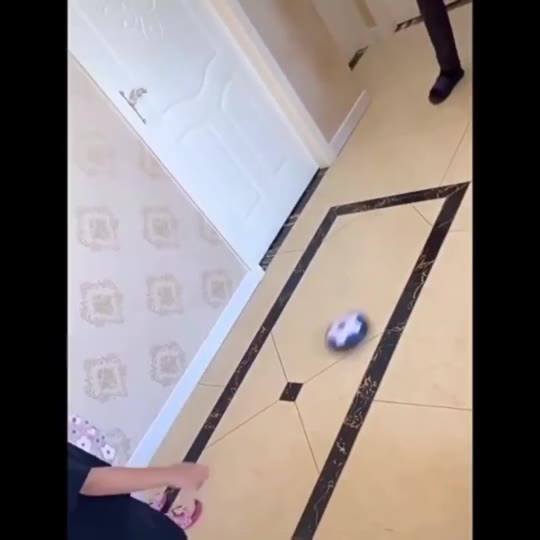 hover-ball-ของเล่นฟุตบอลแบบใส่ถ่าน-ลูกฟุตบอลใส่ถ่าน-ของเล่นเด็กๆชอบ-เล่นกับเพื่อน-เล่นกับครอบครัว-สนุกมากๆ