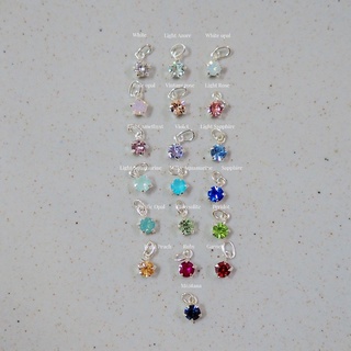 ภาพขนาดย่อของภาพหน้าปกสินค้าSissyJewelry // ข้อมือเงินแท้ รุ่นเอ็นยืด จี้ดอกไม้ และ พลอย (flower with gem) จากร้าน sissyjewelry บน Shopee ภาพที่ 5