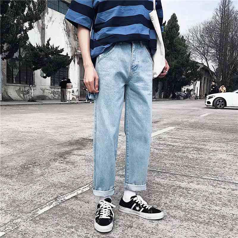 ภาพหน้าปกสินค้ากางเกงยีนส์ผู้ชาย ขายาว สไตล์เกาหลี ที่เกี่ยวข้อง