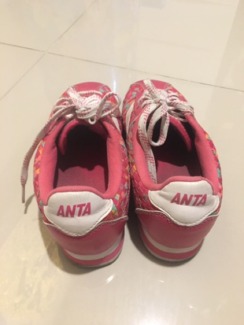 รองเท้าanta-แท้สีชมพู